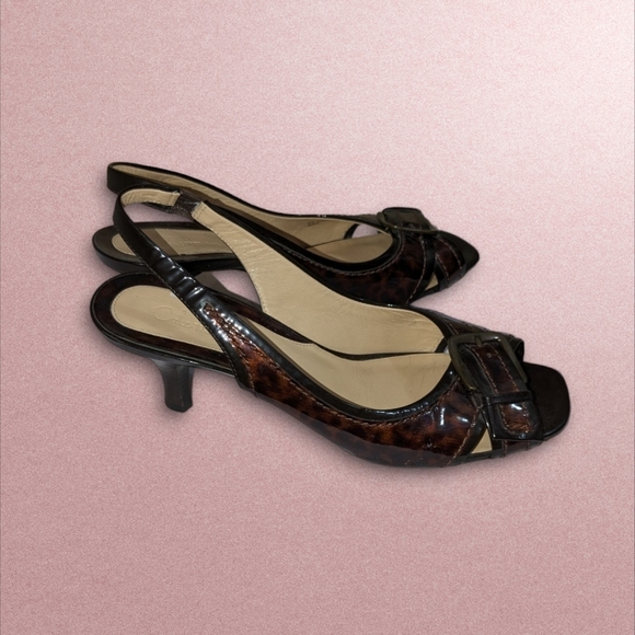 Cole Haan Tortoise Shell Print Sandals with Kitten Heels Size 8B - Picture 2 of 6